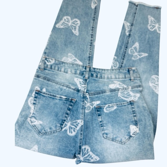 Tinseltown Blue Butterfly Ankle Jeans Size 11/12 - Picture 5 of 10